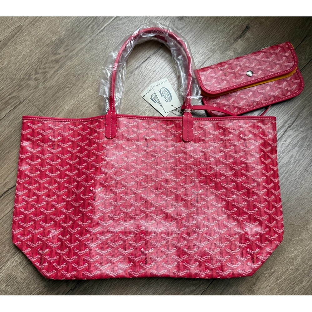NWT limited edition Goyard 2025 fuchsia St. Louis tote pm size